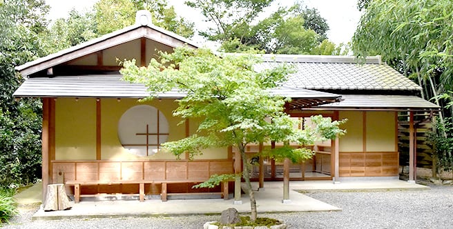 title_gallery